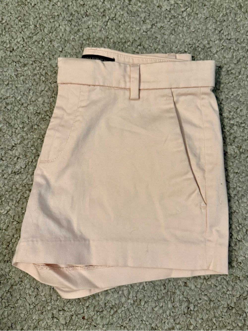 Banana Republic Light Pink Avalon Short (Like New)